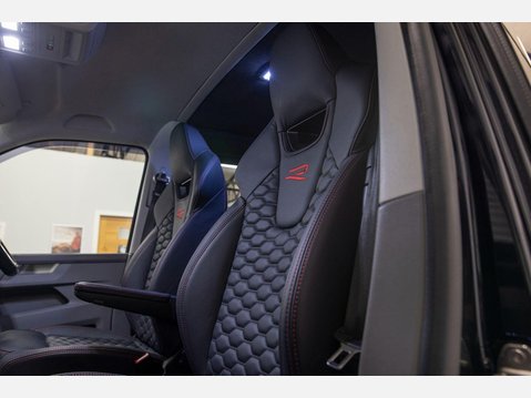 Volkswagen Transporter 2.0 BiTDI T32 Highline Panel Van 5dr Diesel DSG FWD SWB Euro 6 (s/s) (199 p 52