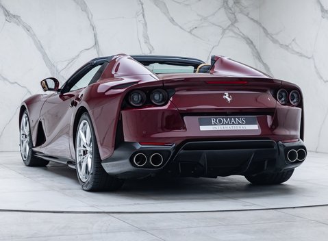 Ferrari 812 GTS 10