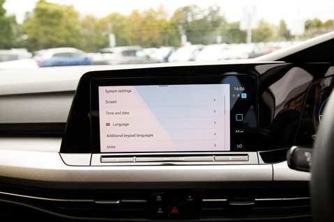 Volkswagen Golf LIFE TSI 26