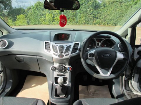 Ford Fiesta 1.4 Zetec 5dr 10