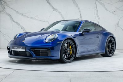 Porsche 911 Carrera GTS (992)