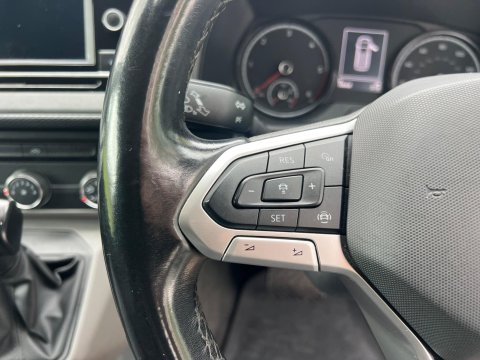 Volkswagen Transporter T28 TDI P/V HIGHLINE 26