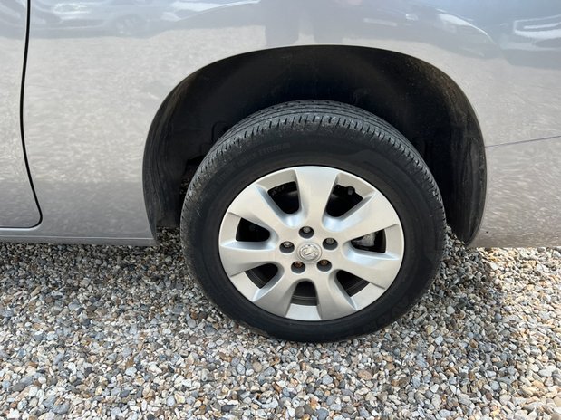 Vauxhall Combo LWB L2H1 (SOLD) Low Roof Limited 2300 Air Con Alloys Sensors EURO 6 NO VAT 16