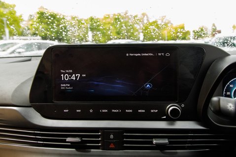 Hyundai BAYON T-GDI PREMIUM MHEV 21