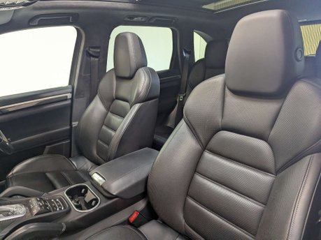 Porsche Cayenne 4.8 Cayenne V8 T Tiptronic S 4WD 5dr 36