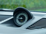 Porsche 911 CARRERA GTS PDK 13