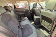 Nissan Qashqai 360 CAMERA..GLASS ROOF..SAT NAV..BLUETOOTH..10 SERVICES..STUNNING EXAMPLE 11