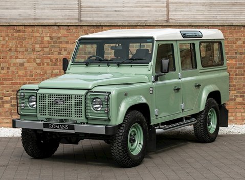 Land Rover Defender 110 Heritage Station Wagon 6