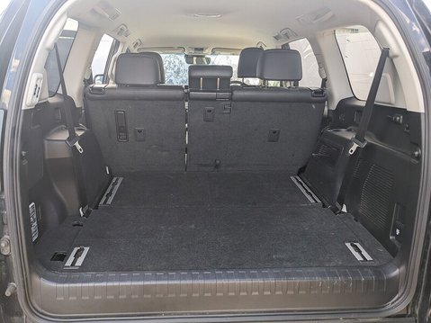 Toyota Land Cruiser D Invincible 31