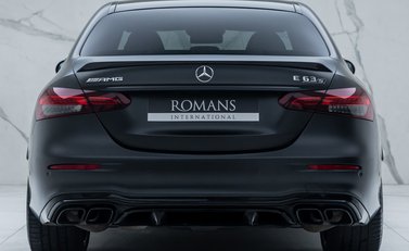 Mercedes-Benz E Class E63 S AMG FINAL EDITION 8