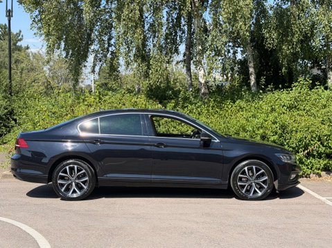 Volkswagen Passat 2.0 TDI EVO SEL Saloon 4dr Diesel DSG Euro 6 (s/s) (150 ps) 4