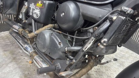 Honda VT 1999 RUNNING PROJECT CRUISER BIKE SPARES OR REPAIR 125CC LEARNER 16