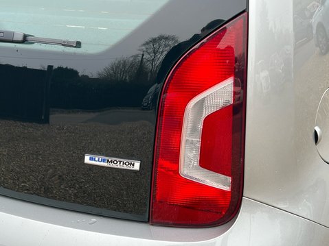 Volkswagen Up MOVE UP BLUEMOTION TECHNOLOGY 19