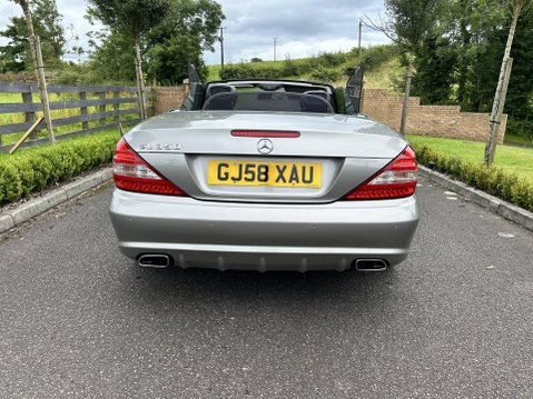 Mercedes-Benz SL Series SL350 11
