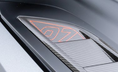 Land Rover Defender 110 V8 P525 URBAN XRS 41