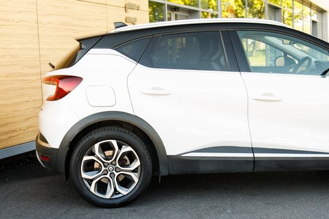 Renault Captur TECHNO E-TECH 7