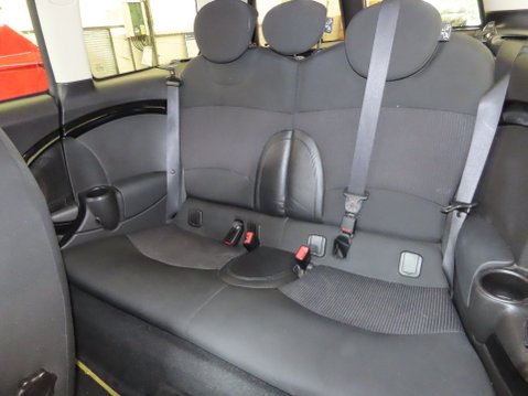 Mini Clubman COOPER D 7