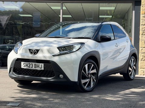 Toyota Aygo X VVT-I EDGE 15