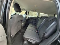 Ford Kuga ZETEC TDCI 9