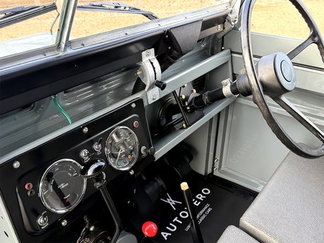 Land Rover Series II A 55