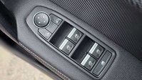 Renault Captur 1.6 E-TECH 9.8kWh RS Line SUV 5dr Petrol Plug-in Hybrid Auto Euro 6 (s/s) ( 23