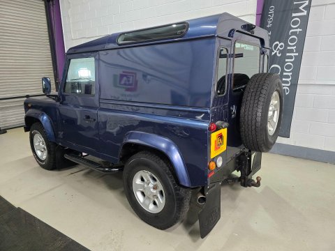 Land Rover Defender 2.5 TD5 County Hard Top SUV SWB 3dr 7