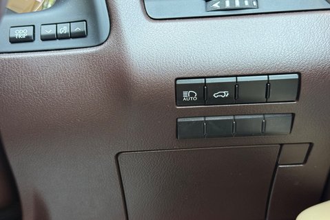 Lexus RX 450H LUXURY - PANORAMIC SUNROOF - RARE COLOUR COMBO 49