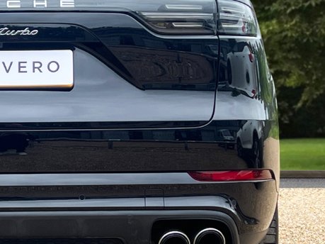 Porsche Cayenne V8 TURBO TIPTRONIC 25