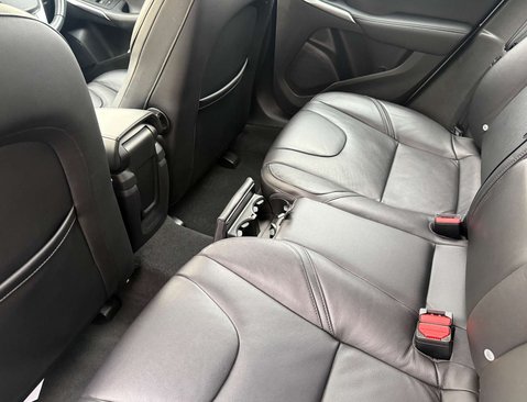 Volvo V40 1.6 V40 SE Luxury D2 Auto 5dr 41