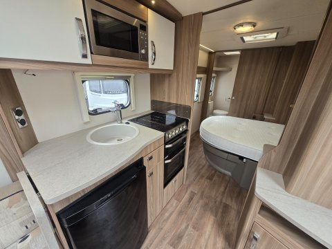 Swift Lifestyle 4 SB SR 10