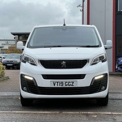 Peugeot Traveller 2.0 BlueHDi Allure Standard MPV 5dr Diesel Manual MWB Euro 6 (s/s) (150 ps) 7