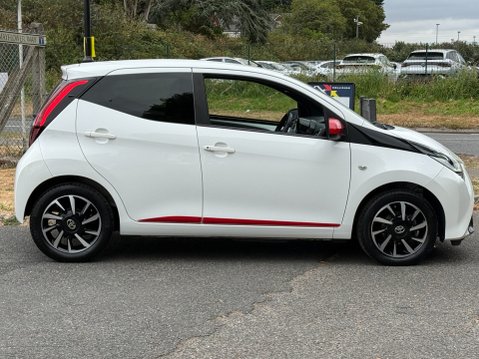 Toyota Aygo VVT-I X-TREND TSS 2