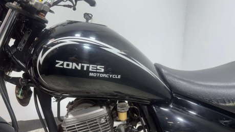 Zontes ZT 125 2011 17K RUNNING PROJECT BIKE SPARES OR REPAIR 125CC LEARNER 26