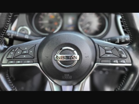 Nissan Qashqai DIG-T N-CONNECTA 29