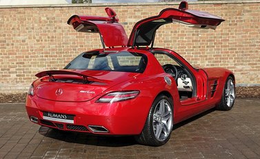 Mercedes-Benz SLS AMG 22
