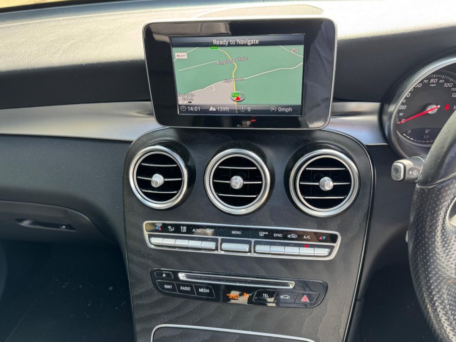 2017 Mercedes-Benz GLC — image 12