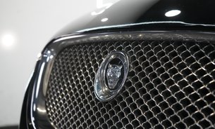 Jaguar XF D V6 PREMIUM LUXURY SPORTBRAKE One Owner Full History Rev Cam  12