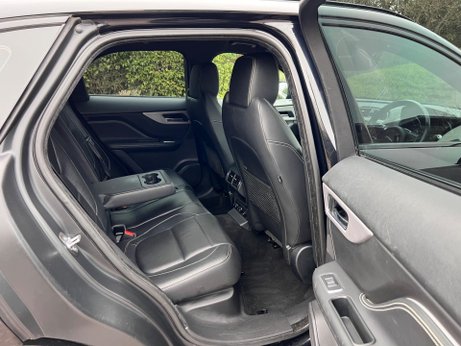 Jaguar F-Pace 2.0 D180 R-Sport Auto AWD Euro 6 (s/s) 5dr 36