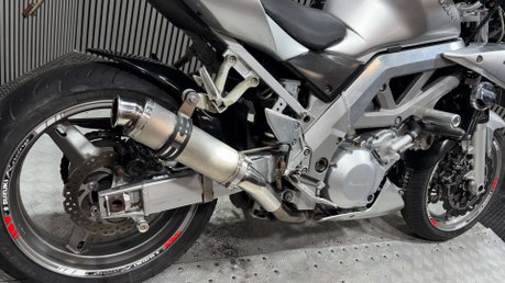 Suzuki SV1000 34k 2004 GOOD RUNNING 1000CC V TWIN PROJECT BIKE 10