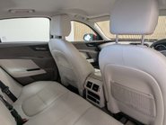 Jaguar XE 2.0 XE Portfolio i Auto 4dr 52