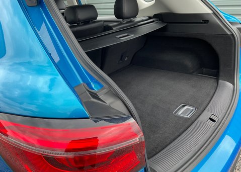 MG HS 1.5 T-GDI EXCLUSIVE 10