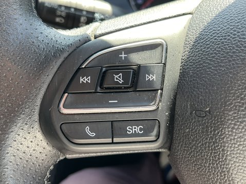 MG ZS 1.5 VTi - TECH Exclusive 25