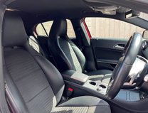 Mercedes-Benz GLA Class 2.1 GLA220d AMG Line (Premium) SUV 5dr Diesel 7G-DCT 4MATIC Euro 6 (177 ps) 11