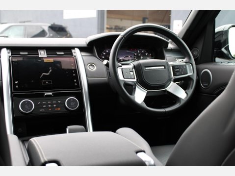 Land Rover Discovery R-DYNAMIC HSE MHEV 4