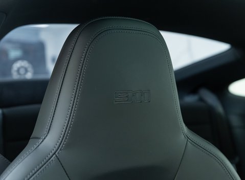 Porsche 911 Carrera T (992) 13