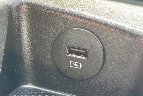 Iveco Daily 35C16HB 3.0 Toolbox Arbor Tipper - Air Con / Diff Lock 27