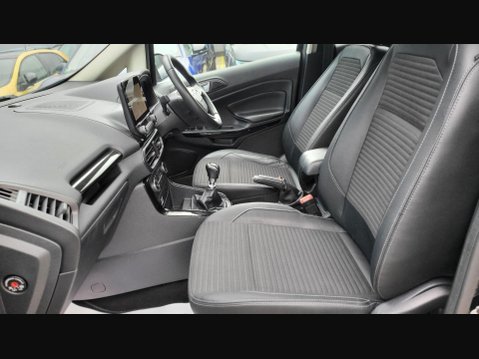 Ford Ecosport TITANIUM 27