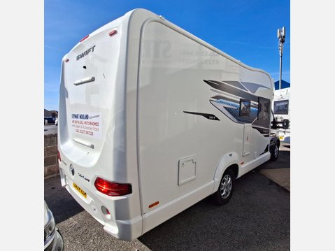 Swift Voyager 564 3