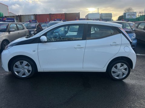 Toyota Aygo 1.0 Aygo X-Play VVT-i 5dr 11