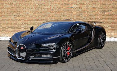 Bugatti Chiron 5